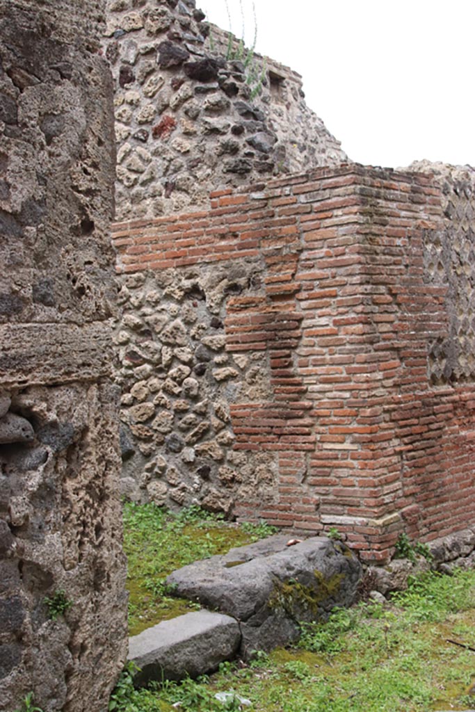 VII.16.14 Pompeii. December 2007. Room 4, steps to upper floor, on right. Doorway to room 3 in VII.16.13, on the left.  