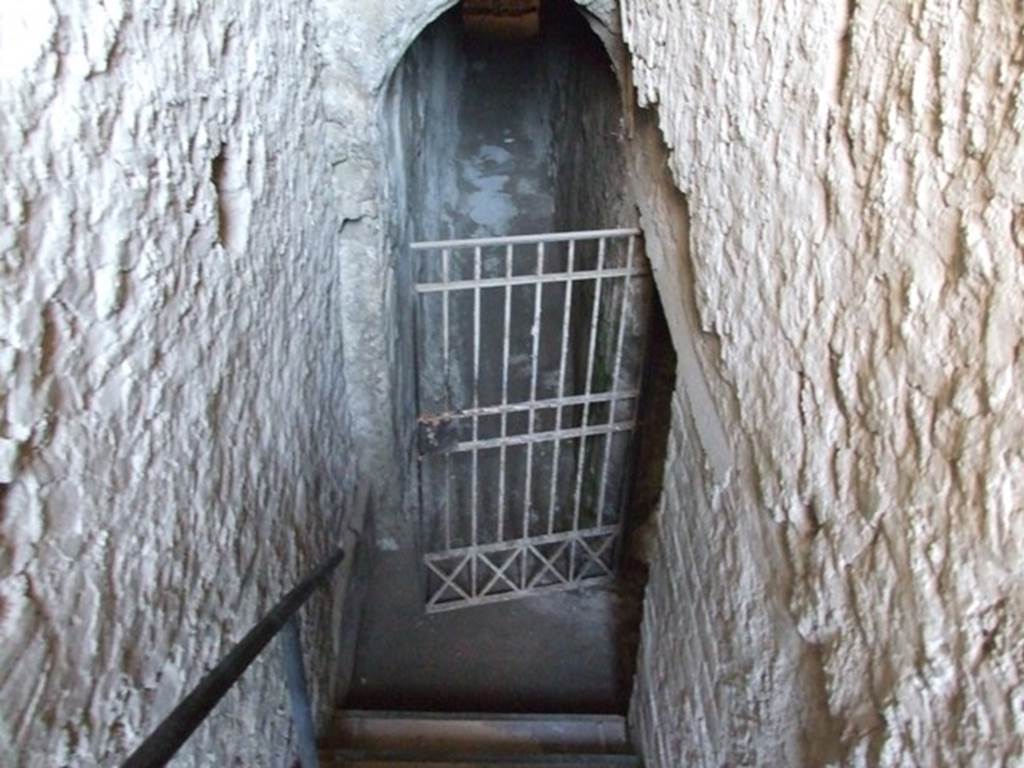 VII.16.17-22 Pompeii. December 2007. Lower level corridors.