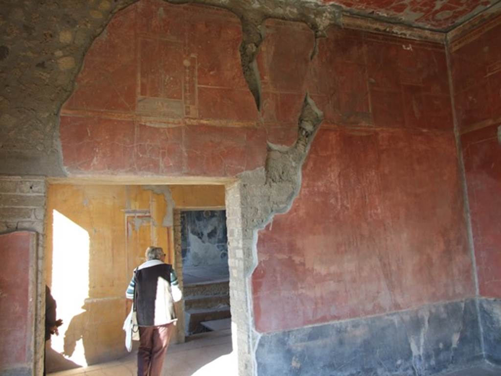 VII.16.17-22 Pompeii. December 2007. North wall with remains of IV style decoration.