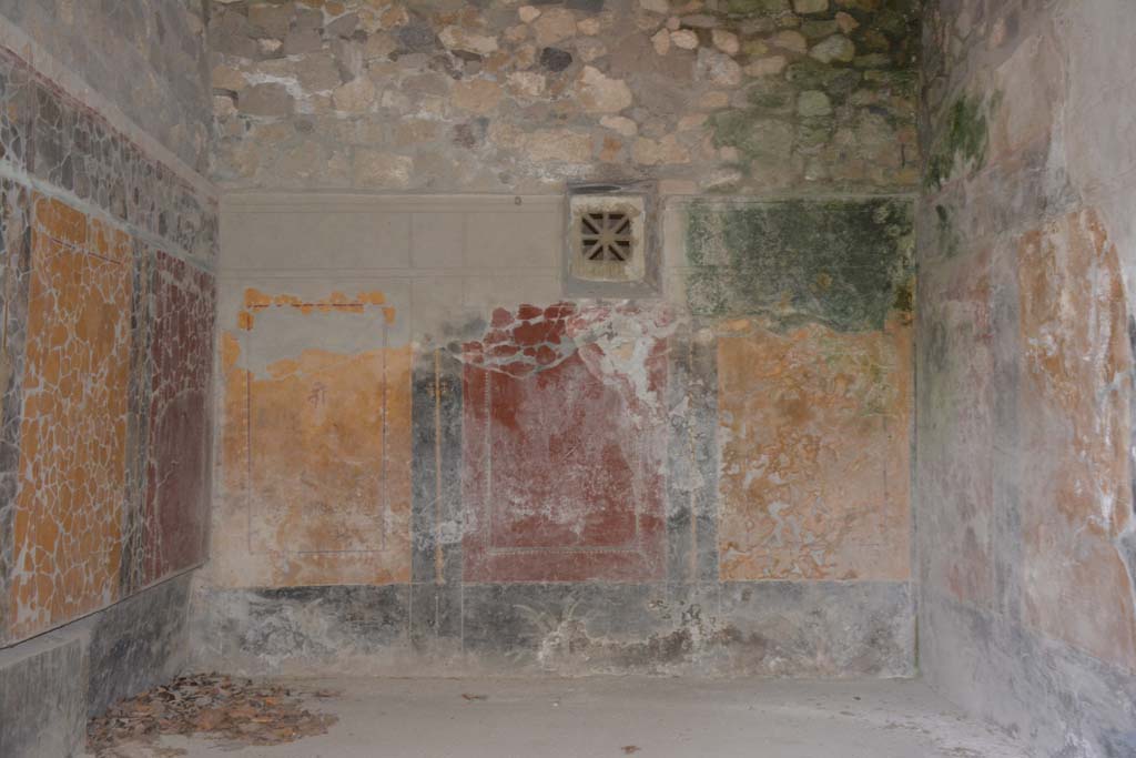 VII.16.17-22 Pompeii. October 2018. Triclinium, looking towards east wall.
Foto Annette Haug, ERC Grant 681269 DÉCOR.