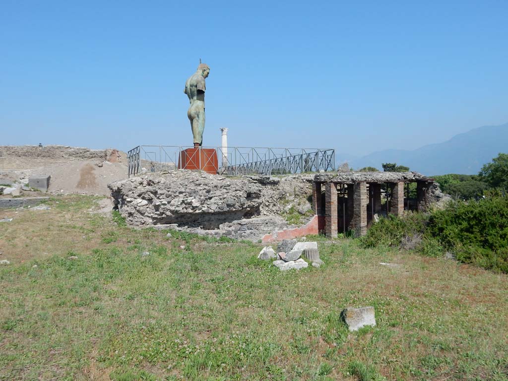 VIII.1.3 Pompeii. June 2019. Looking east from south-west corner. Photo courtesy of Buzz Ferebee