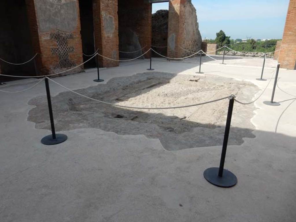 VIII.2.16 Pompeii. May 2017. Looking towards south-west corner of atrium, across site of impluvium in atrium. The tablinum can be seen on the right. Photo courtesy of Buzz Ferebee.