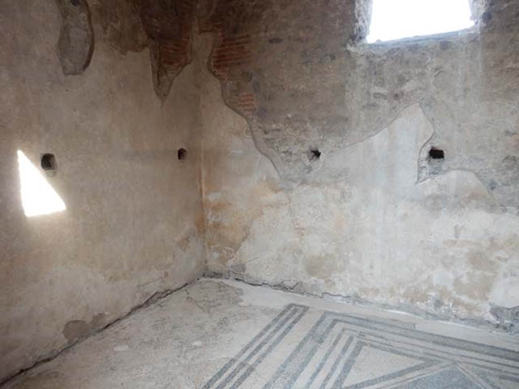 VIII.2.16 Pompeii. May 2017. Looking towards north-west corner of cubiculum. Photo courtesy of Buzz Ferebee.