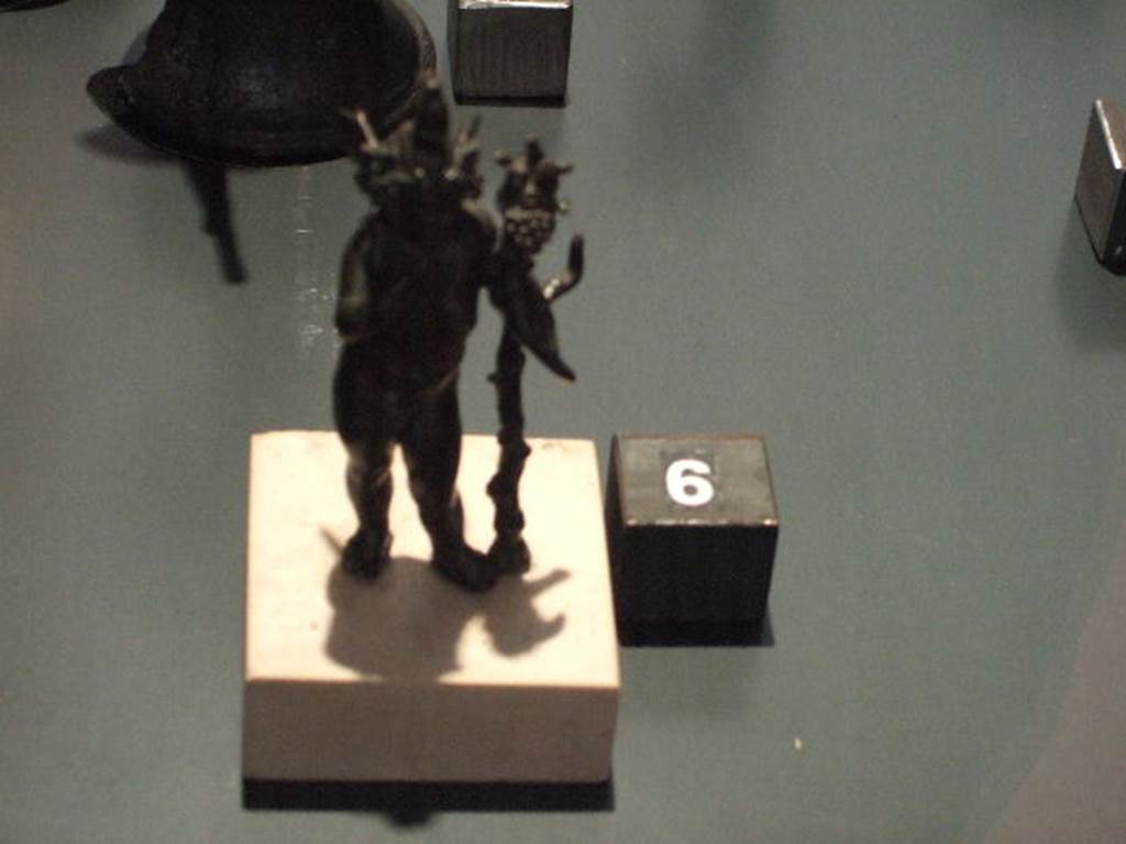 VIII.2.39 Casa di fusco or House of Emperor Joseph II. Statue of Harpocrates found in the Lararium. Now in Naples Archaeological Museum. Inventory number 5329. See Ward Perkins, J. and Claridge A., 1976. Pompeii AD 79. London: Westerham. (T:191). See Fröhlich, T., 1991. Lararien und Fassadenbilder in den Vesuvstädten. Mainz: von Zabern.