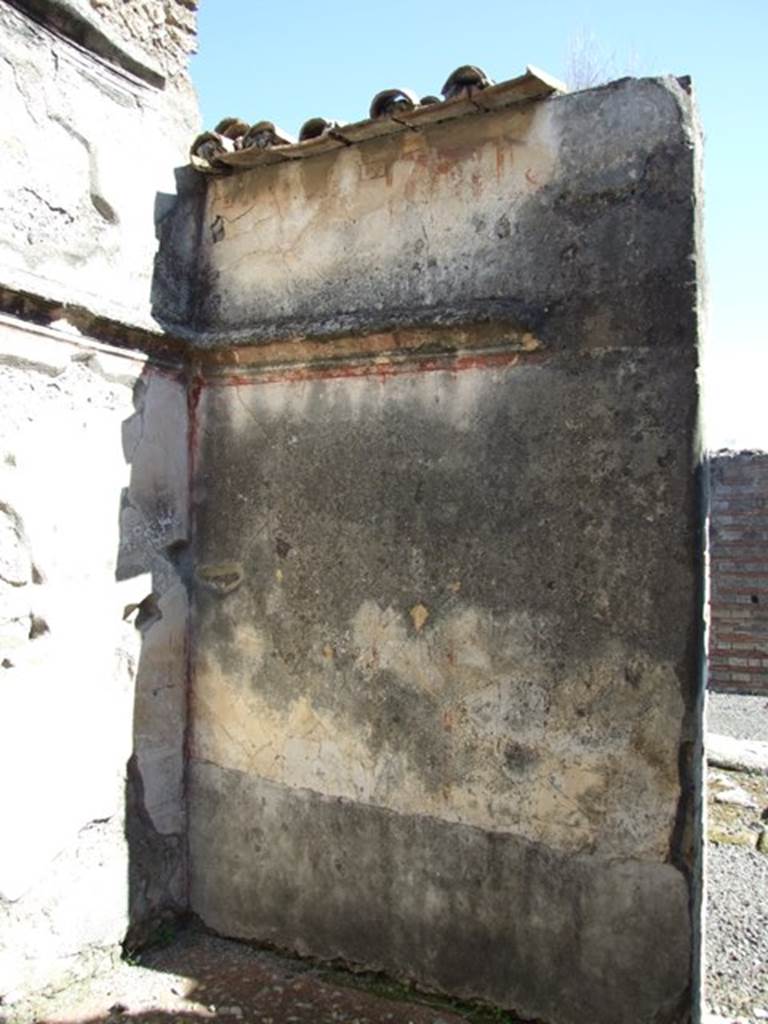 VIII.5.28 Pompeii. March 2009. Room 7, Oecus. North east corner.