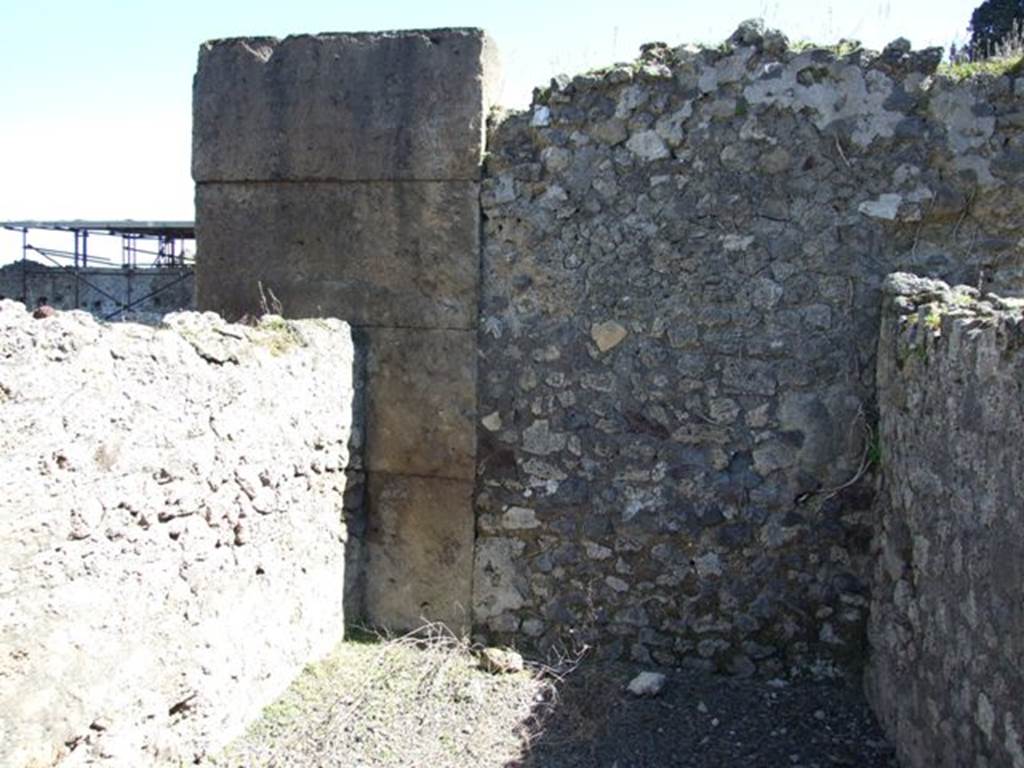 VIII.5.28 Pompeii. March 2009. Room 13, Small room. East wall.