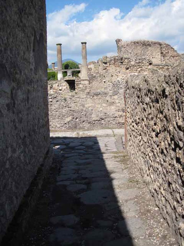 VIII.7.27 Pompeii. September 2005. Looking north along passage from Large Theatre entrance.