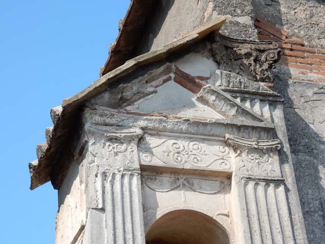 VIII.7.28 Pompeii.  March 2009. Doorway to Priest�s Cubiculum or sleeping room.