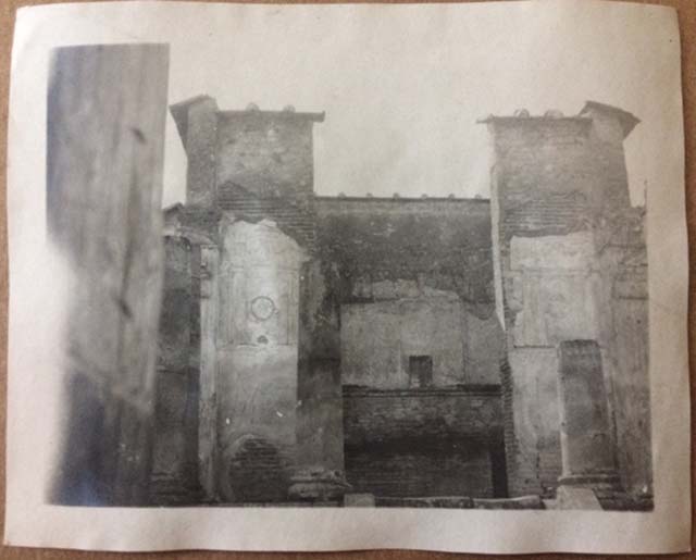 VIII.7.28 Found in Temple of Isis or Tempio di Iside. Found in portico. Now in Naples Archaeological Museum.