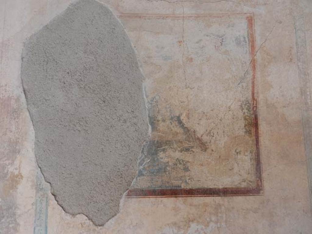IX.3.5 Pompeii. May 2015. Room 5, centre panel in north wall. Remains of wall painting of Venus Pescatrice. Photo courtesy of Buzz Ferebee.
