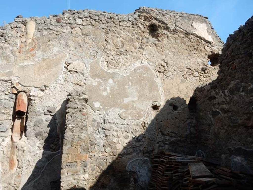IX.3.5 Pompeii. May 2015. North wall of kitchen area, on left, and room 10, on right.
Photo courtesy of Buzz Ferebee.