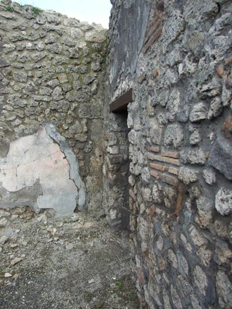 IX.3.15 Pompeii. March 2009. Door to room 10.