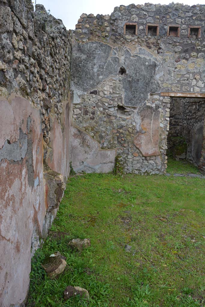 IX.5.18 Pompeii. March 2018. Room “i”, looking south towards south-east corner.
Foto Annette Haug, ERC Grant 681269 DÉCOR.