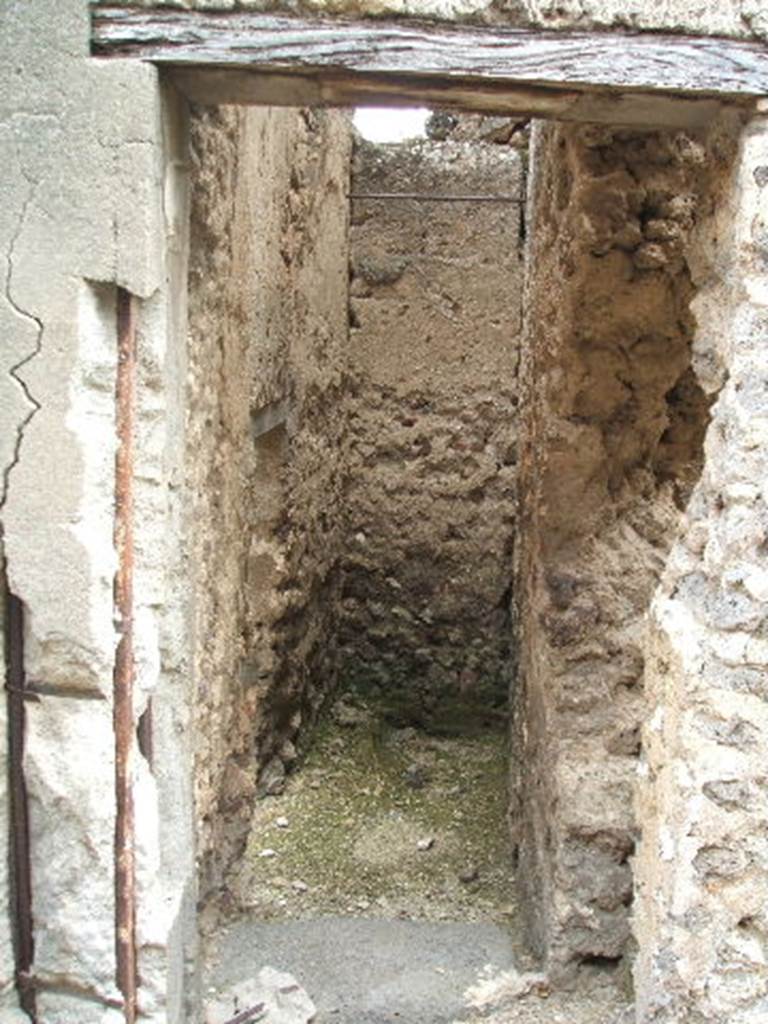 IX.5.18 Pompeii. May 2005. Room v. Room behind site of stairs at IX.5.20.