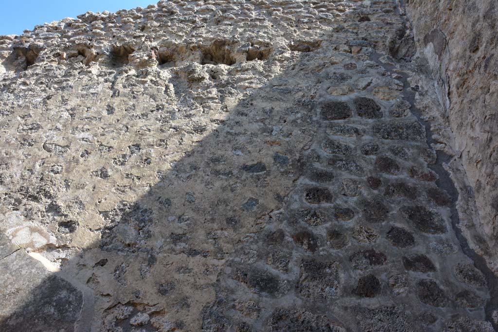 IX.5.18 Pompeii. May 2017. Room u, upper south wall.
Foto Christian Beck, ERC Grant 681269 DÉCOR.