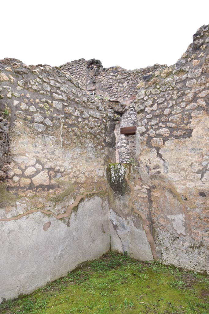 IX.5.18 Pompeii. March 2018. Room “s”, south-west corner.
Foto Annette Haug, ERC Grant 681269 DÉCOR.