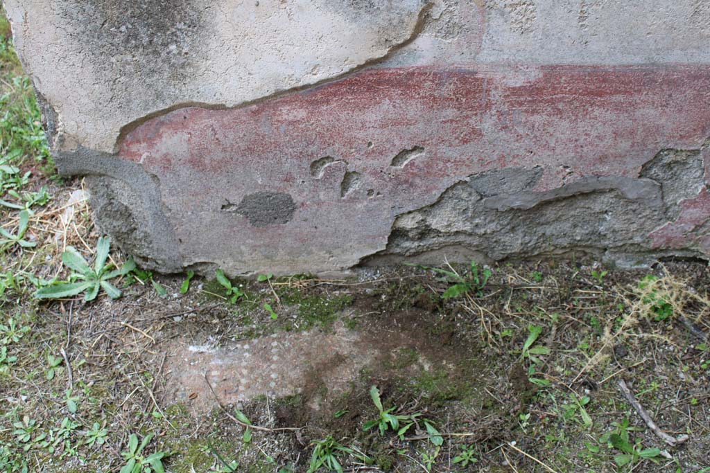 IX.5.18 Pompeii. May 2019.
Room p, flooring near doorway into corridor q, possibly laid in a pattern of squares and meanders.
Foto Christian Beck, ERC Grant 681269 DÉCOR.