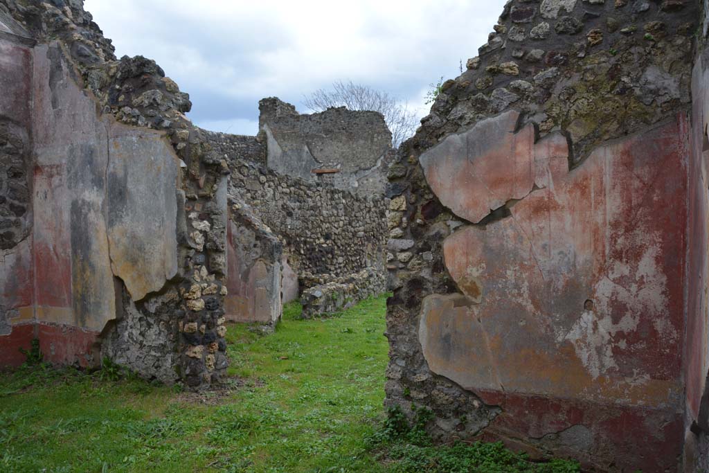 IX.5.18 Pompeii. March 2018. Room “o”, looking towards south wall on west side of doorway, on right.
Foto Annette Haug, ERC Grant 681269 DÉCOR.