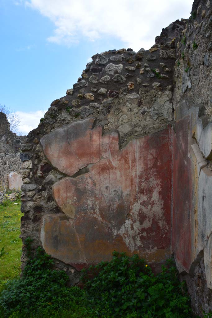 IX.5.18 Pompeii. March 2017. Room o, south wall in south-west corner.
Foto Christian Beck, ERC Grant 681269 DÉCOR.