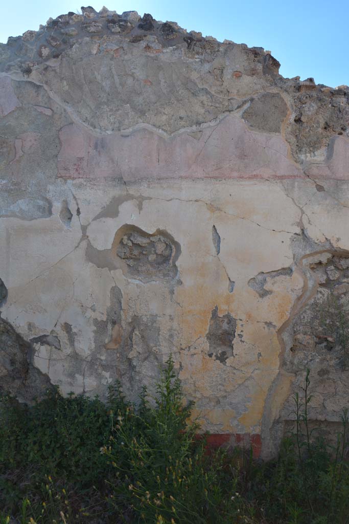 IX.5.18 Pompeii. May 2017. Room o, medallion in centre of north wall, on left.
Foto Christian Beck, ERC Grant 681269 DÉCOR.