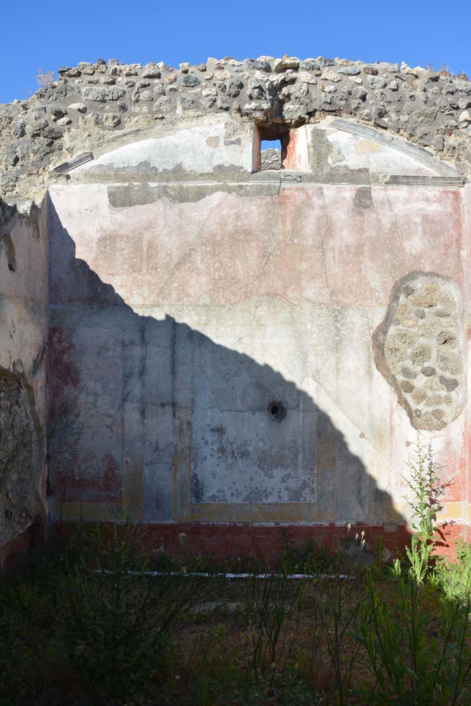 IX.5.18 Pompeii. May 2017. Room o, east wall.
Foto Christian Beck, ERC Grant 681269 DÉCOR.