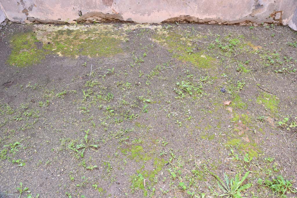IX.5.18 Pompeii. March 2018. Room “e”, looking south across flooring.
Foto Annette Haug, ERC Grant 681269 DÉCOR