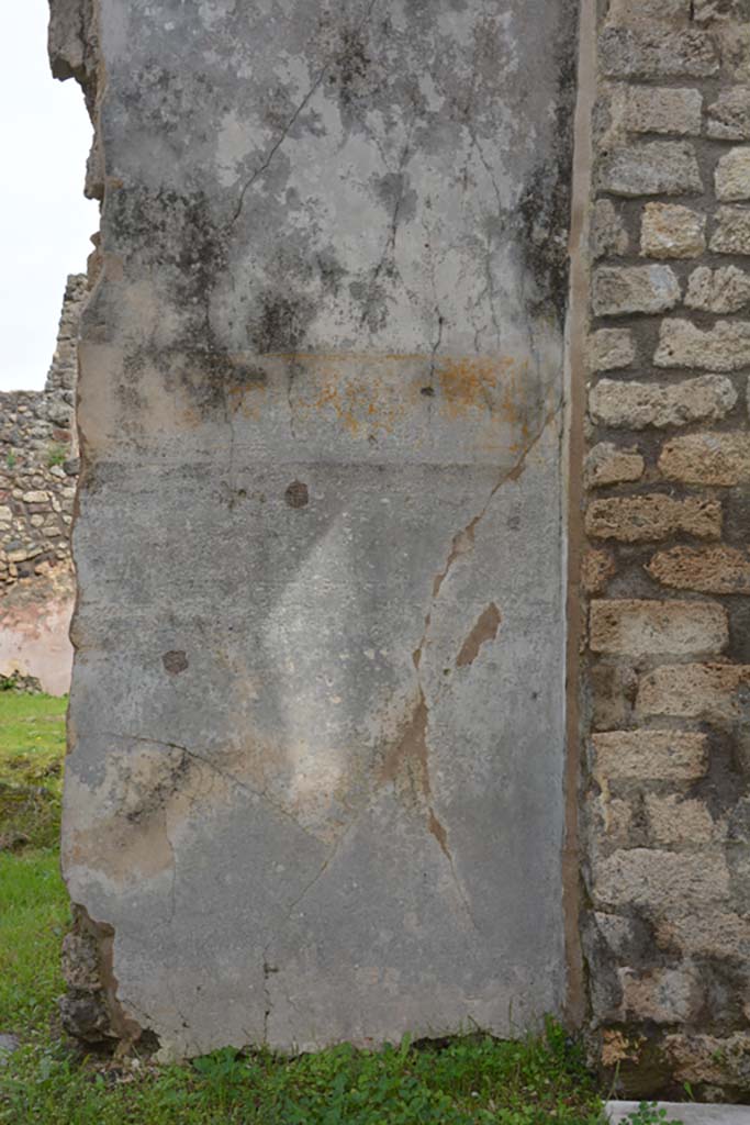IX.5.18 Pompeii. March 2018. Triclinium “f”, lower east wall at south end.
Foto Annette Haug, ERC Grant 681269 DÉCOR.