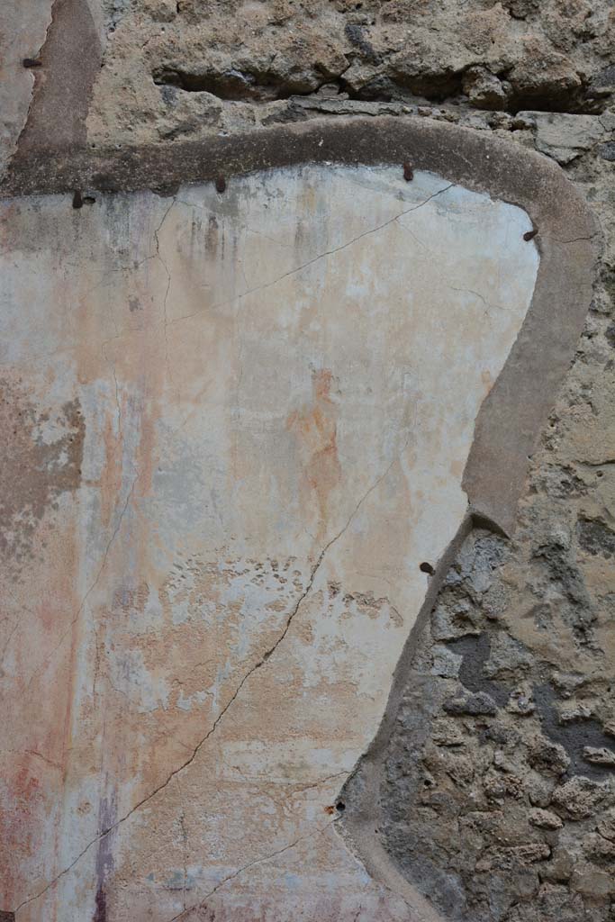 IX.5.18 Pompeii. March 2017. Room f, detail of remaining painting on north wall.
Foto Christian Beck, ERC Grant 681269 DÉCOR.