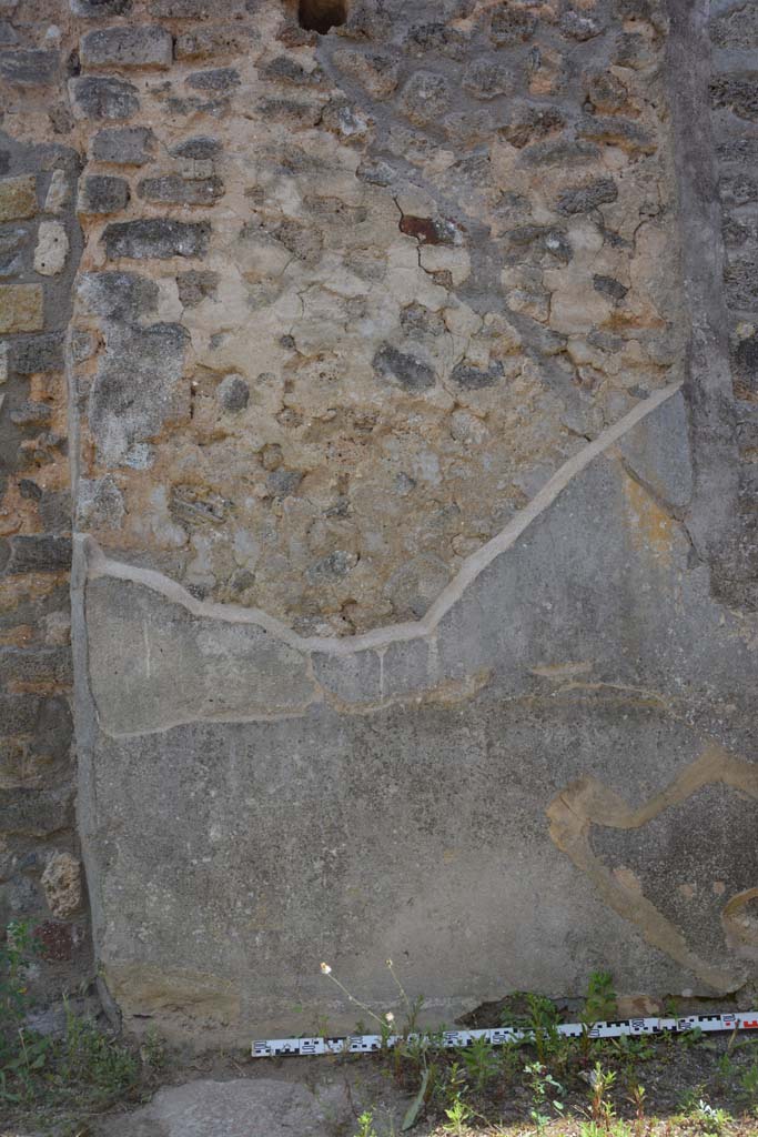 IX.5.18 Pompeii. May 2017. Room g, south wall in south-east corner.
Foto Christian Beck, ERC Grant 681269 DÉCOR.