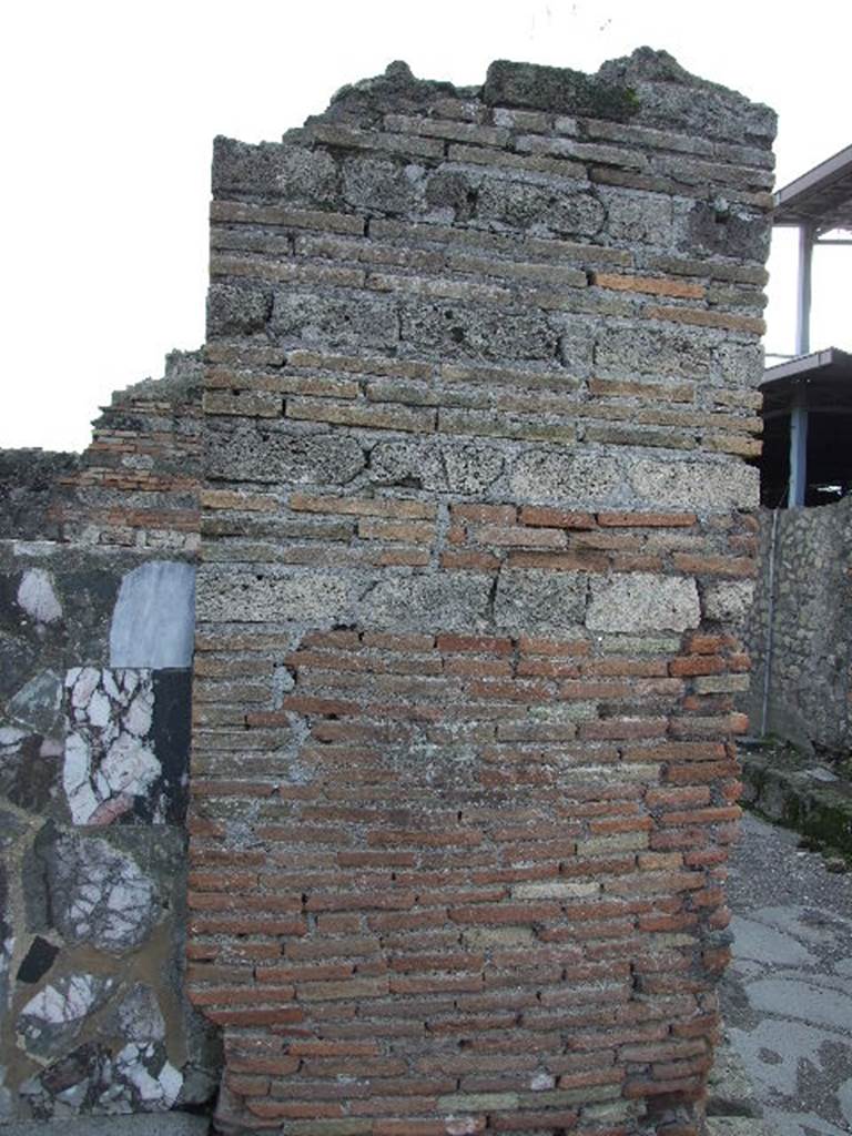 Right hand wall of VI.4.1. December 2006.