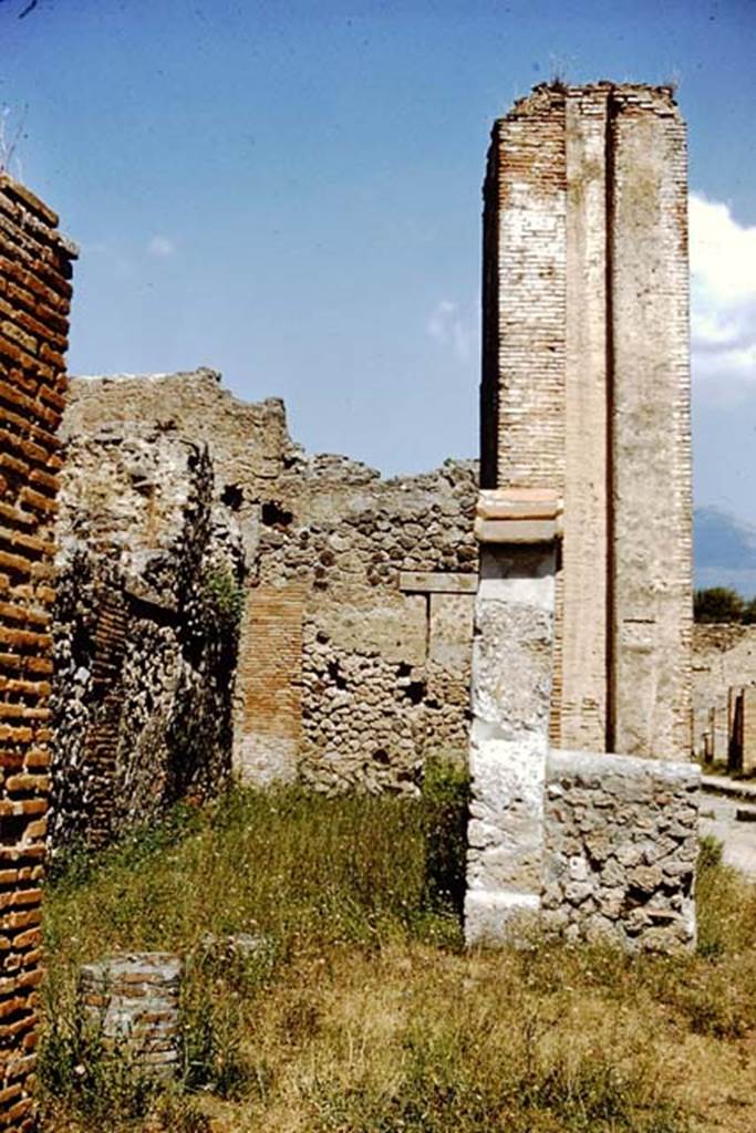 Altar outside VI.14.17-18. 1959. Looking north. Photo by Stanley A. Jashemski.
Source: The Wilhelmina and Stanley A. Jashemski archive in the University of Maryland Library, Special Collections (See collection page) and made available under the Creative Commons Attribution-Non Commercial License v.4. See Licence and use details.
J59f0420