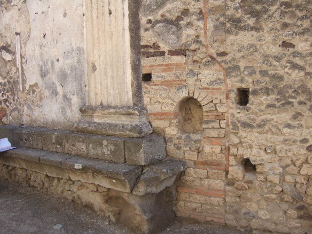 VII.8
Street Altar on outside north wall