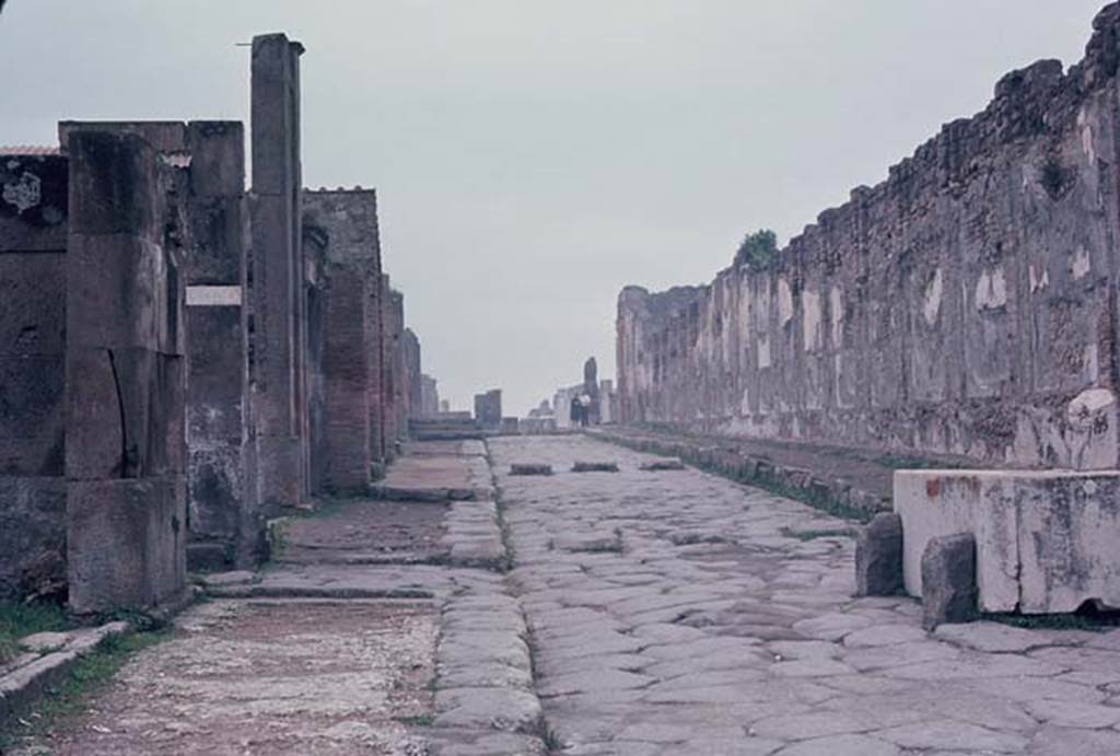 Via dellAbbondanza, Pompeii. November 1966. Looking west past fountain towards Forum from near VIII.5.1. Photo courtesy of Rick Bauer.