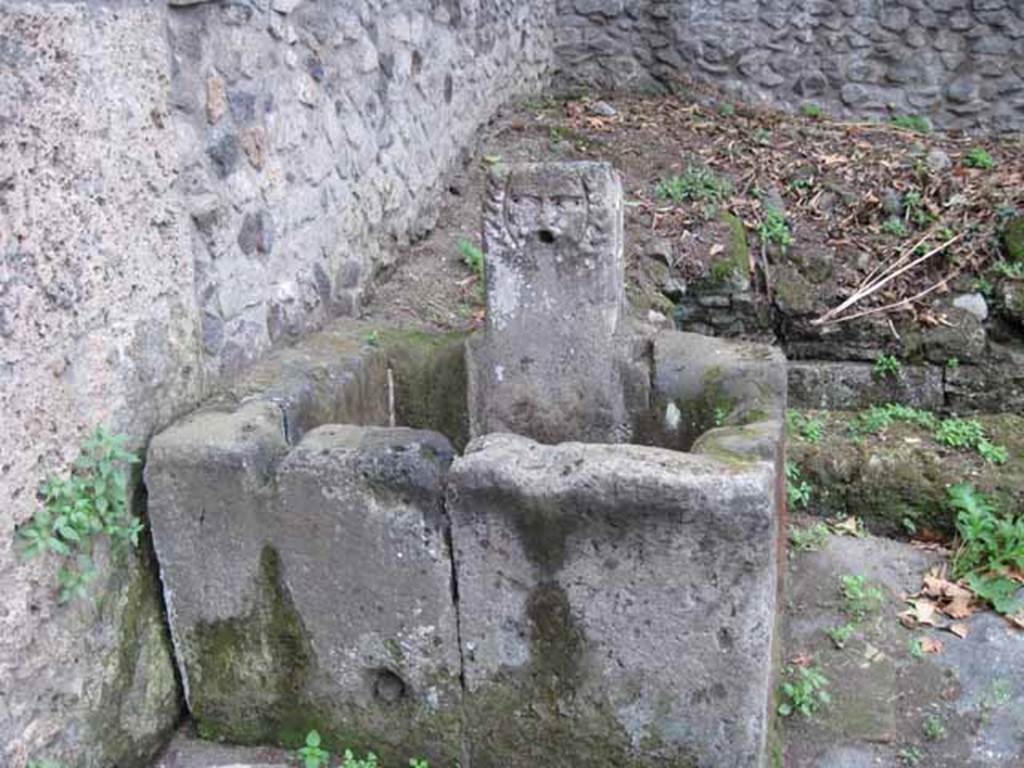 Fountain near Stabian Gate. September 2010. Looking west. Photo courtesy of Drew Baker.