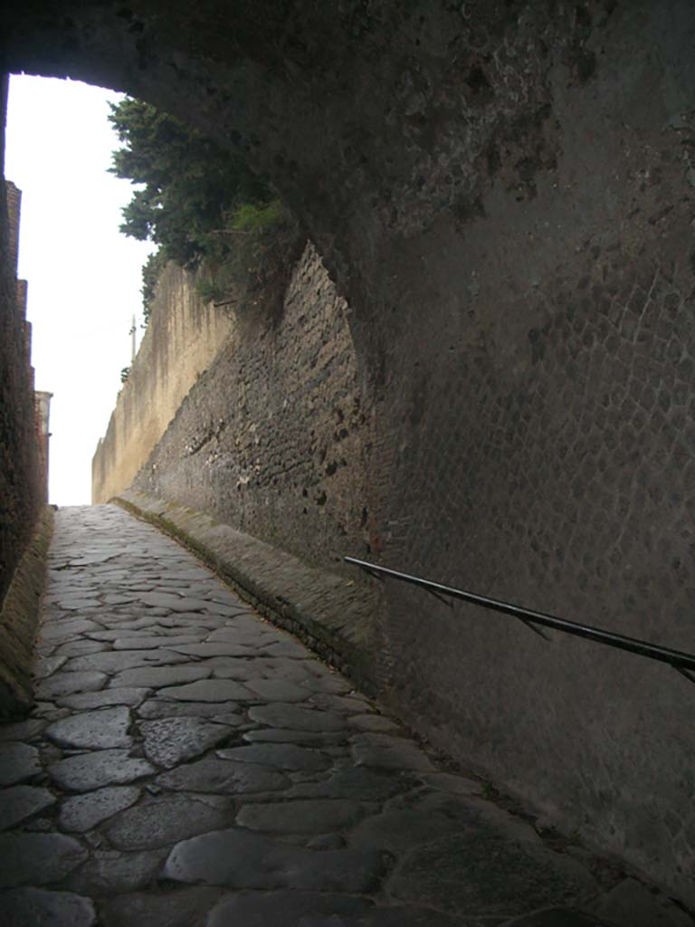 Porta Marina, Pompeii. May 2011. 
Looking east along south wall of wider tunnel in gate. Photo courtesy of Ivo van der Graaff.
