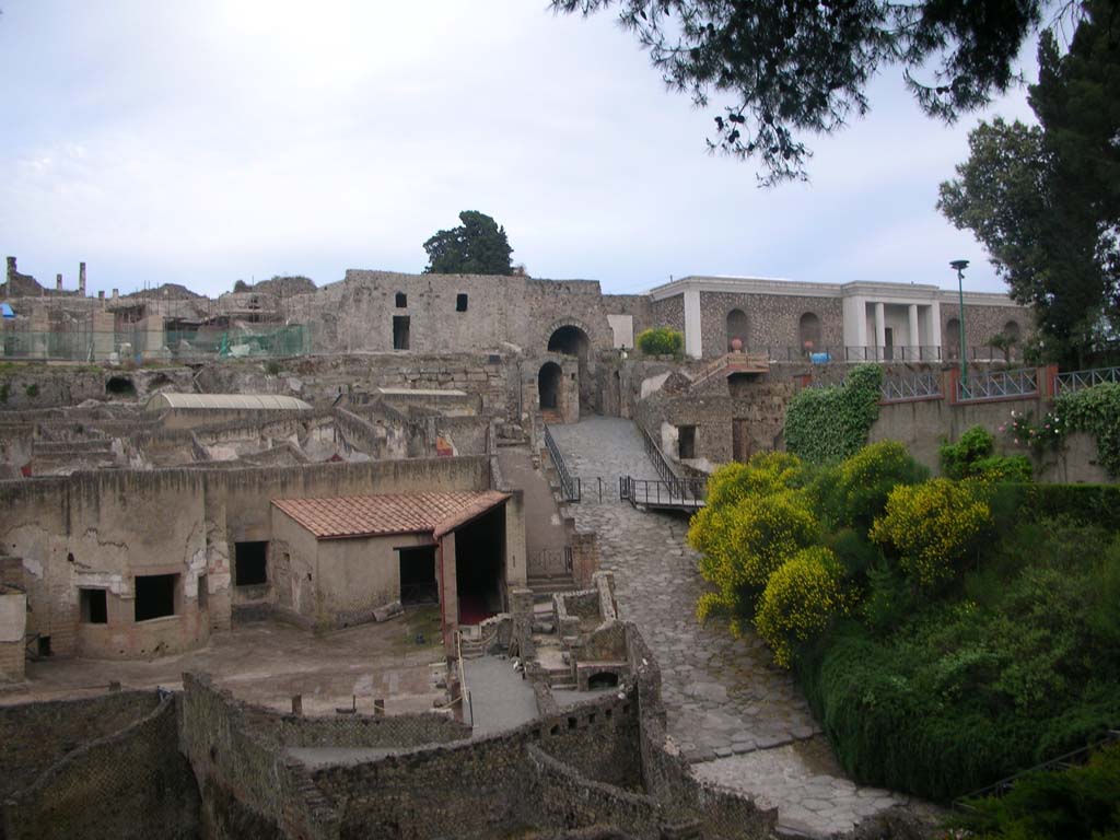Porta Marina, Pompeii. May 2011. 
Looking east towards Suburban Baths, on left, Porta Marina, centre, and upper Antiquarium, on right. Photo courtesy of Ivo van der Graaff.

