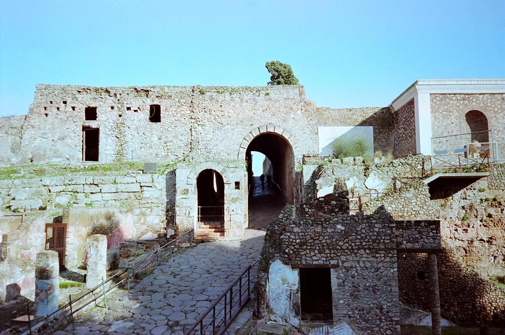 Pompeii Porta Marina. January 2010. Looking east. Photo courtesy of Rick Bauer.
