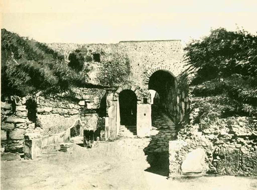 Pompeii Porta Marina. Old postcard of 1907. Photo courtesy of Rick Bauer.