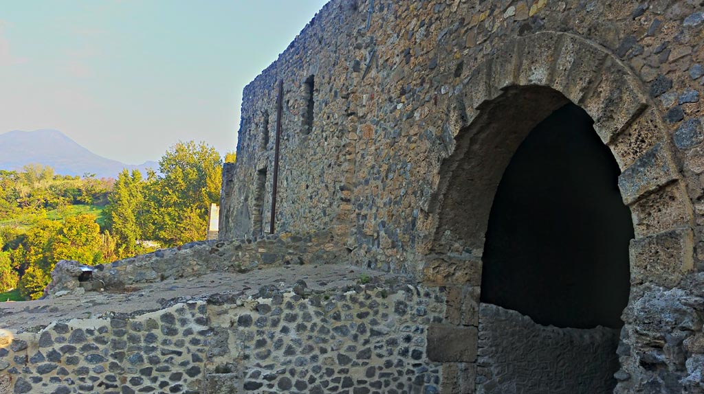 Porta Marina, Pompeii. 2017/2018/2019. 
Looking north along west façade of Marina Gate, and lower area of VII.16. Photo courtesy of Giuseppe Ciaramella.
