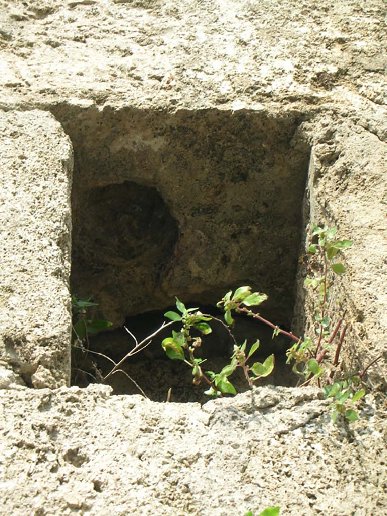 Porta Marina, Pompeii. May 2011. 
Detail of niche/recess on upper pilaster on south side of pedestrian tunnel. Photo courtesy of Ivo van der Graaff.
