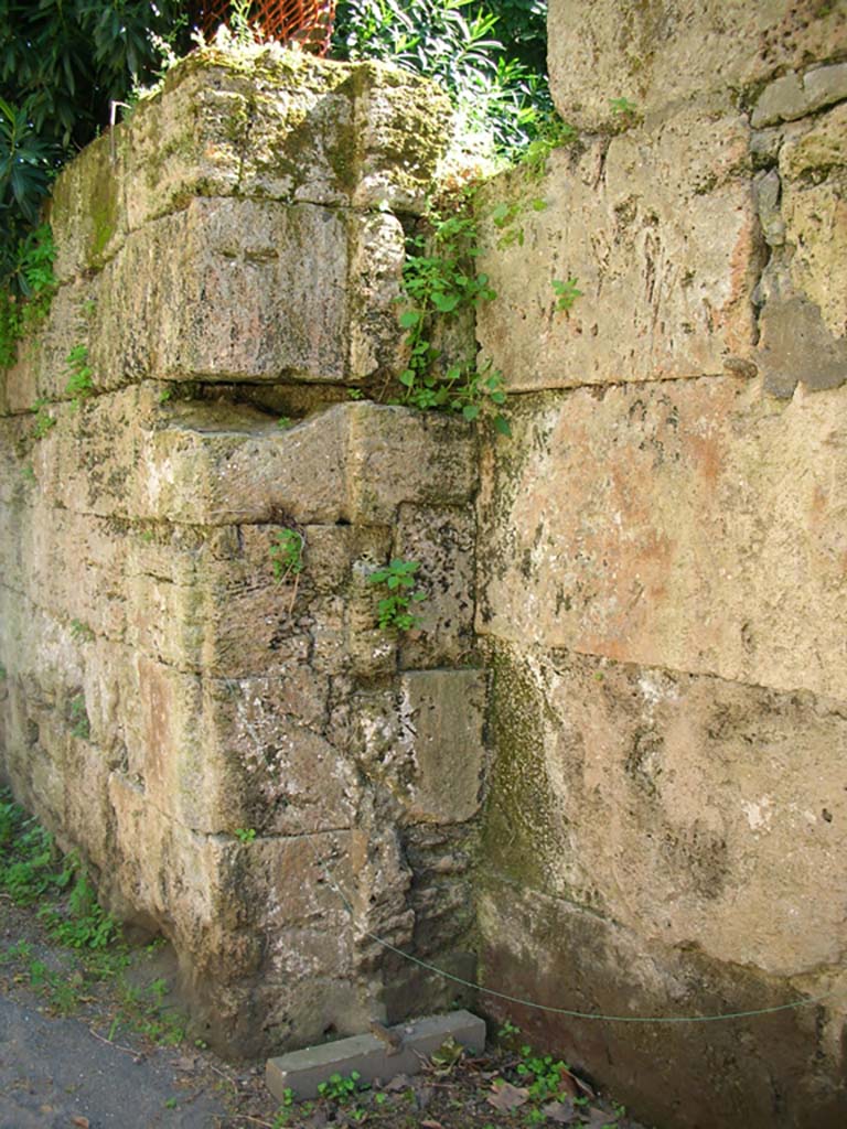 Porta Stabia, Pompeii. May 2010. Looking south towards west wall. Photo courtesy of Ivo van der Graaff.

