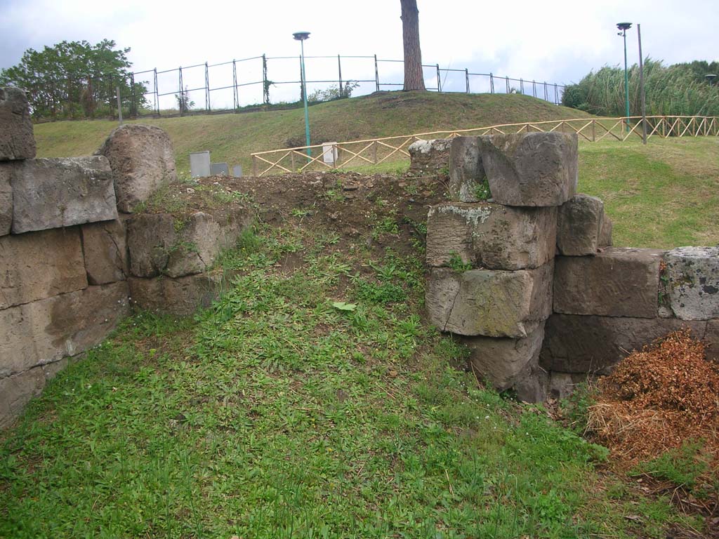 Vesuvian Gate Pompeii. May 2010. North-east corner of upper tower area. Photo courtesy of Ivo van der Graaff.
