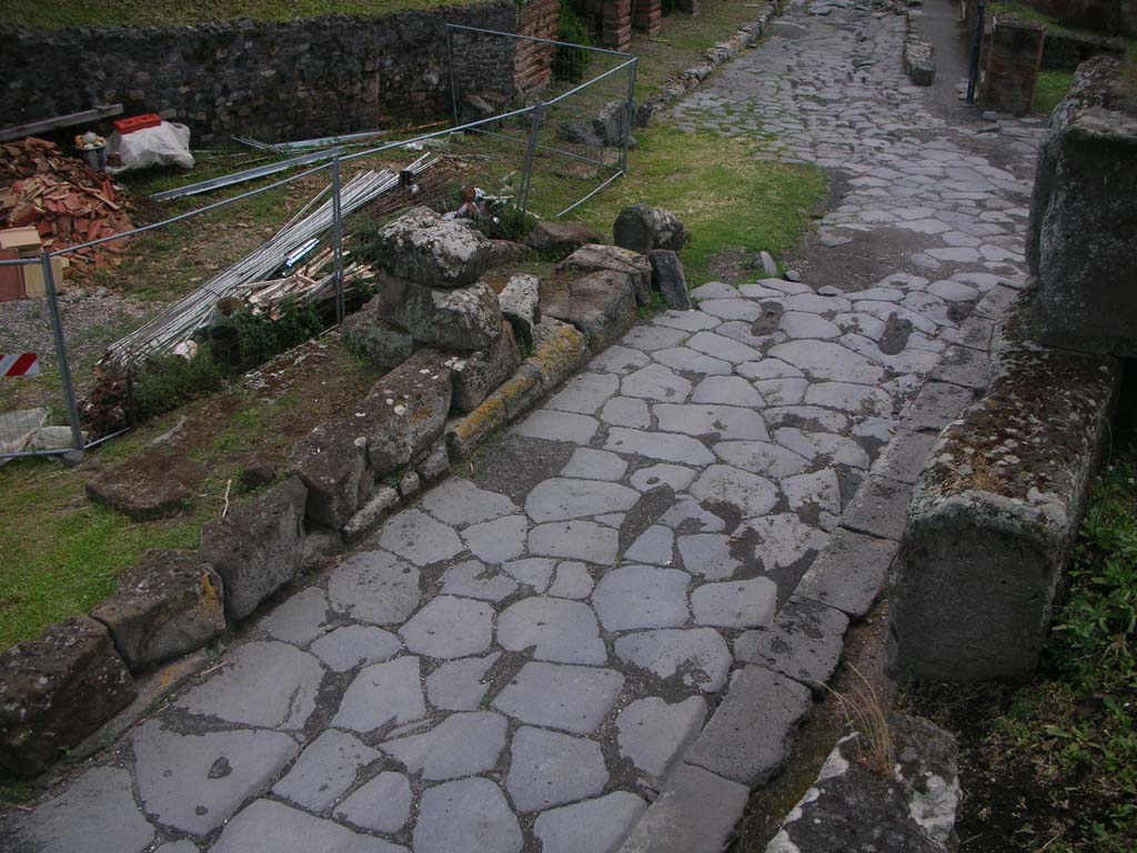 Vesuvian Gate, Pompeii. May 2010. Looking towards south end of gate from west side of upper area. Photo courtesy of Ivo van der Graaff.