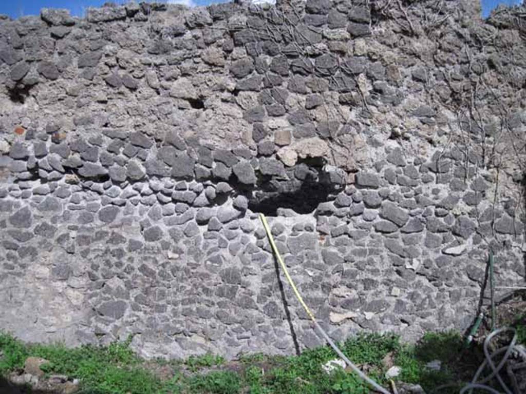 I.2.25 Pompeii. September 2010. East wall. Photo courtesy of Drew Baker.