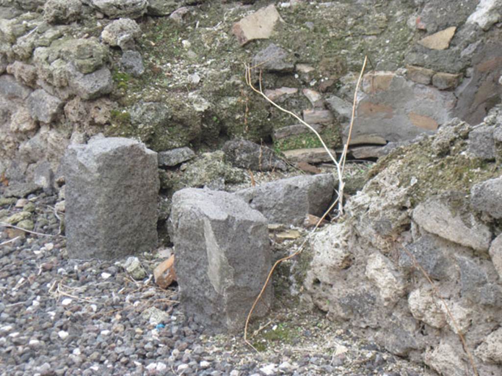 I.3.15 Pompeii. September 2010. West wall with detail of feature on west wall. Photo courtesy of Drew Baker.