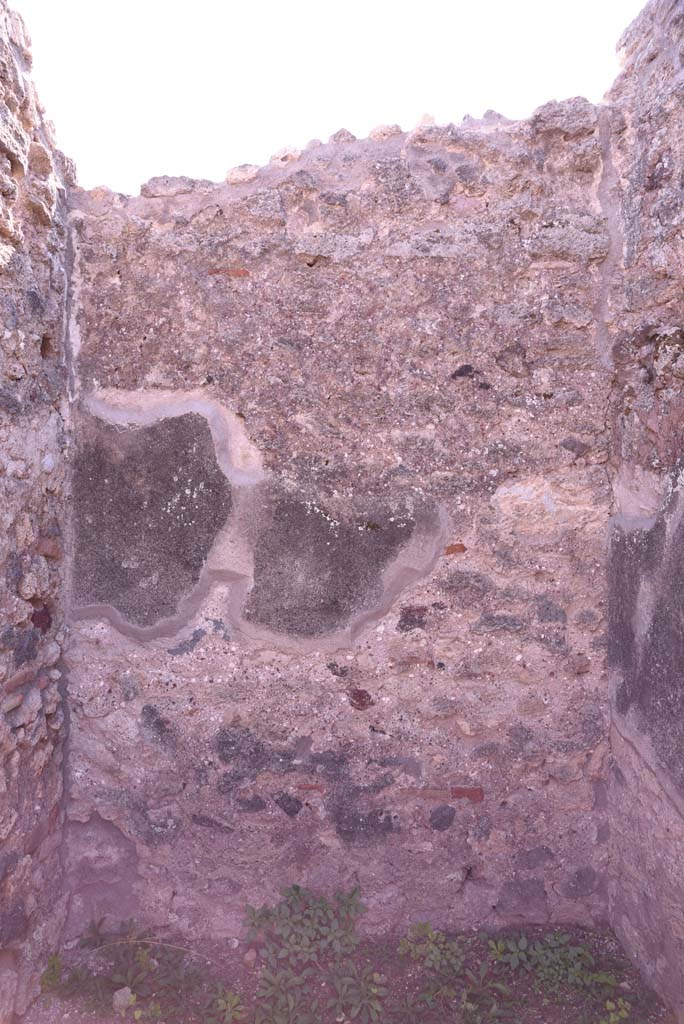 I.4.22 Pompeii. October 2019. Room n, looking towards south wall.
Foto Tobias Busen, ERC Grant 681269 DCOR.
