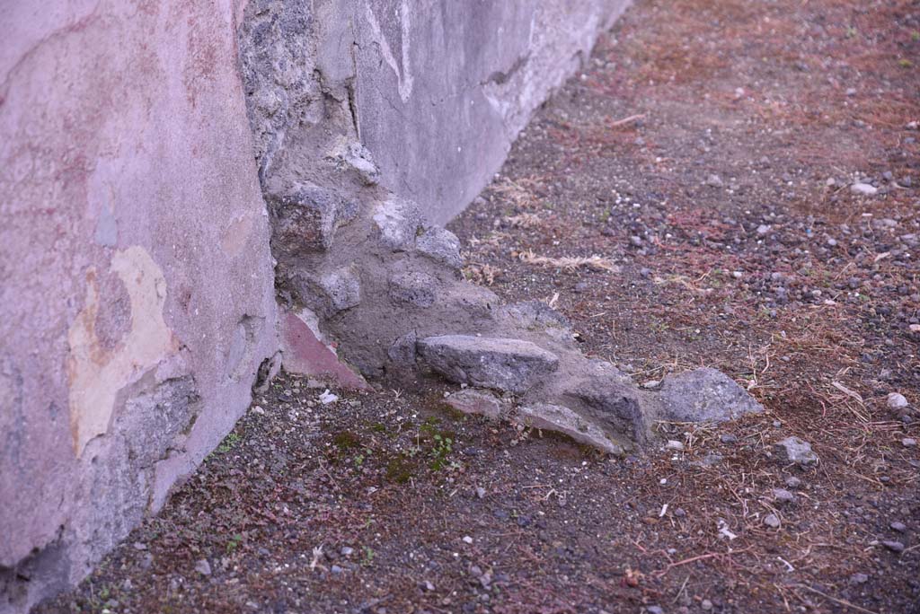 I.4.23 Pompeii. October 2019. North-west corner of rear room, with remains of north wall.
Foto Tobias Busen, ERC Grant 681269 DCOR.
