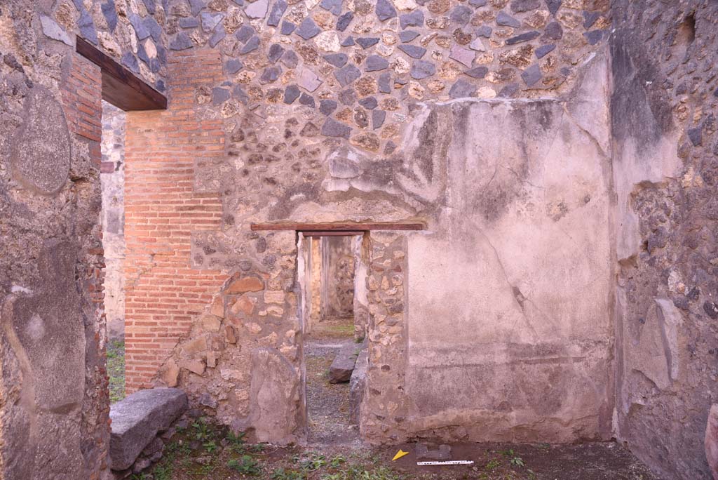 I.4.25 Pompeii. October 2019. Room 50, looking towards south wall with doorway into room 51.
Foto Tobias Busen, ERC Grant 681269 DÉCOR