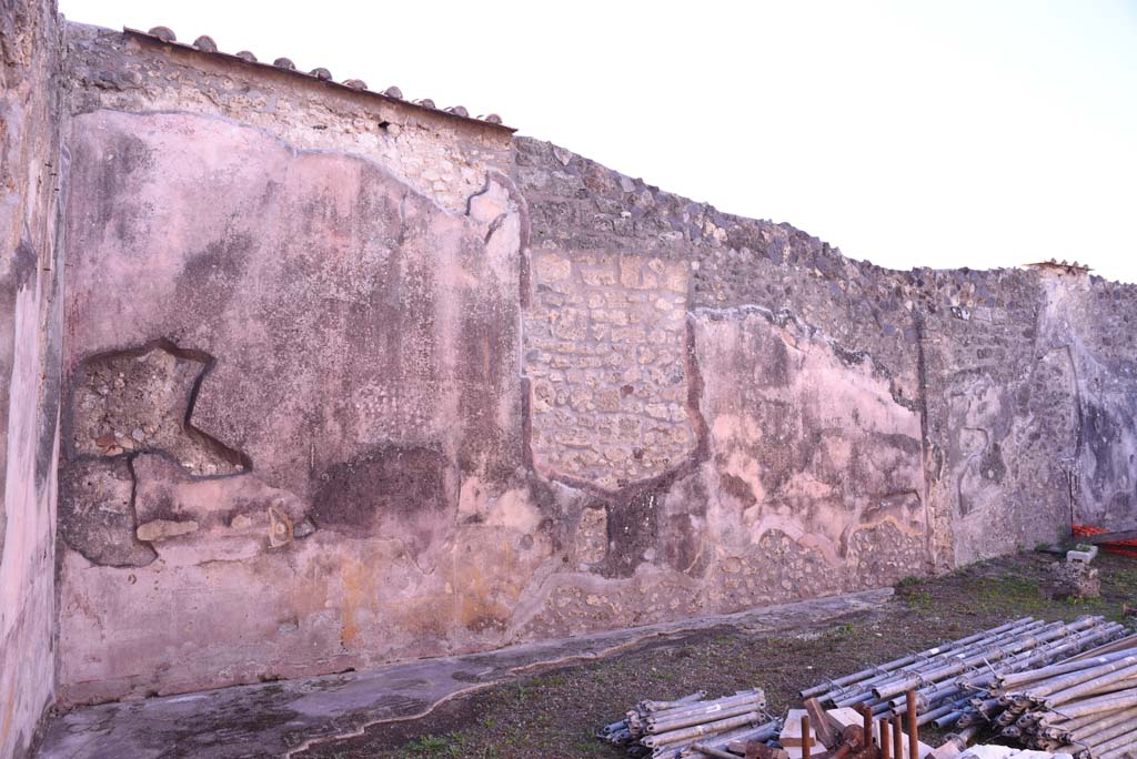 I.4.25 Pompeii. October 2019. Room 35, south wall.
Foto Tobias Busen, ERC Grant 681269 DÉCOR.
