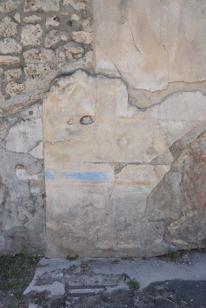 I.4.5 Pompeii. October 2019. Room 19, remaining painted decoration on south wall.
Foto Tobias Busen, ERC Grant 681269 DÉCOR.
